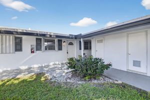 100 LEISURE LAKE CIR 102, BOYNTON BEACH, FL