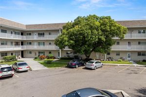 2440 WORLD PARKWAY BLVD APT 16, CLEARWATER, FL