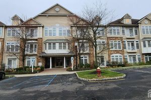 2207 CEDAR VILLAGE BLVD, EAST BRUNSWICK, NJ