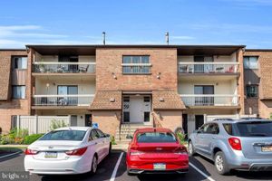 59102 DELAIRE LANDING RD 102, PHILADELPHIA, PA