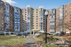 15101 INTERLACHEN DR 1-102, SILVER SPRING, MD