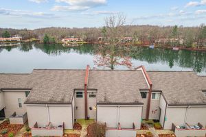65 LAKESHORE TER UNIT 21, CROSSVILLE, TN