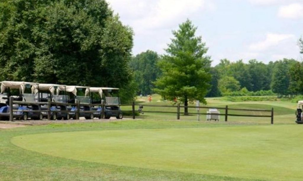 18-Hole Lee's Hill Golf Course
