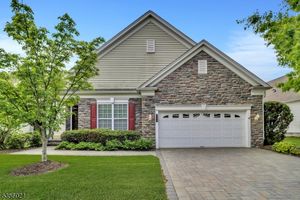 326 BILTMORE LN, SOMERSET, NJ