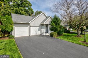403 E GLENVIEW DR, WEST GROVE, PA