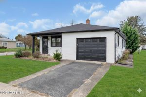 208 BONAIRE DR, TOMS RIVER, NJ