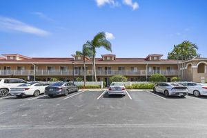 5952 REGAL GLEN DR 207, BOYNTON BEACH, FL