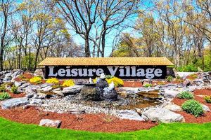 259 NEWCASTLE CT E, RIDGE, NY