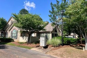 302 GLADSTONE DR, MCDONOUGH, GA