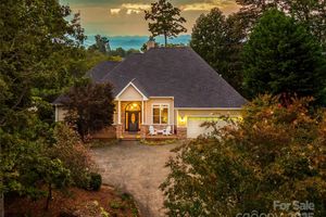 63 CLUB KNOLL CT, HENDERSONVILLE, NC