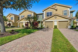 3211 COTTONWOOD BND APT 705, FORT MYERS, FL