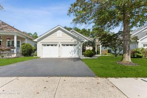 25 SPRING VALLEY DR, LAKEWOOD, NJ