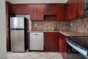 18900 NE 3RD CT 528-5, MIAMI, FL