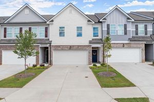 4565 BISHOPS LN, OAKWOOD, GA