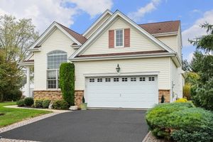 13 BRAY CT, SOMERSET, NJ