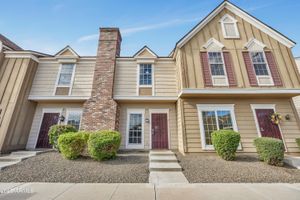 3324 W MCRAE WAY UNIT 2, PHOENIX, AZ