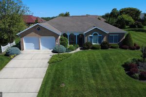 6337 MEDINA RIDGE DR, FAYETTEVILLE, PA