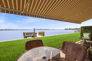 52 YACHT CLUB DR APT 103, NORTH PALM BEACH, FL