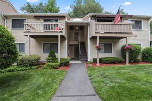 96 MOLLY PITCHER LN H, YORKTOWN HEIGHTS, NY