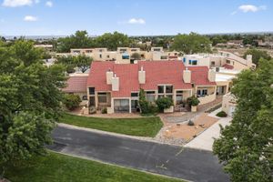 617 EASTLAKE CT, RIO RANCHO, NM