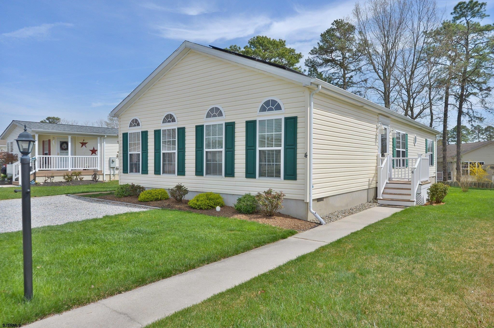 4 Maple Ct, Mays Landing, NJ 08330 | MLS #573103 | 55places
