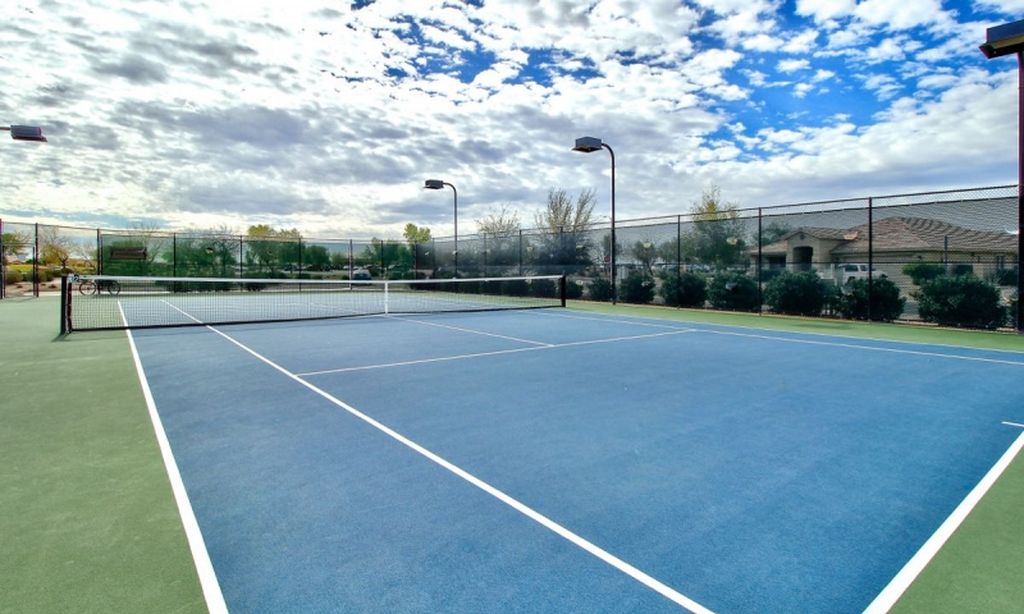 4 Tennis Courts
