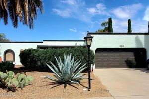 934 N ABREGO DR, GREEN VALLEY, AZ