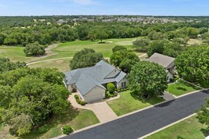 111 BLACKSMITHS DR, GEORGETOWN, TX