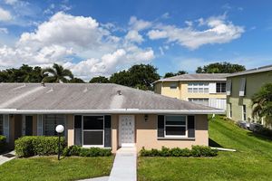 2521 RED HIBISCUS BLVD 32-D, DELRAY BEACH, FL