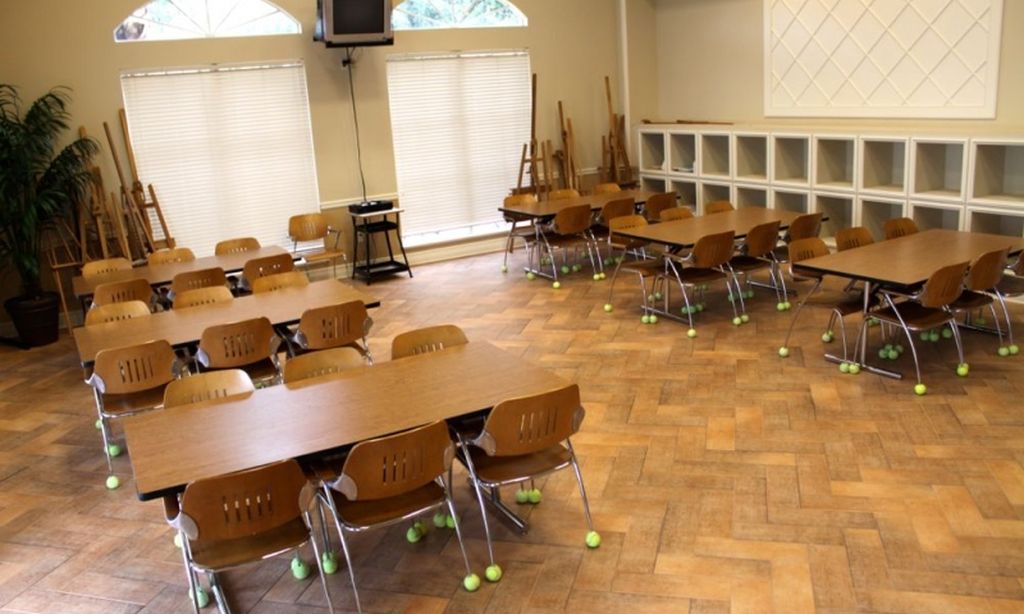 Arts & Crafts Studio