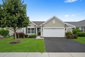 621 PLEASANT DR, SHOREWOOD, IL