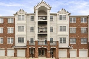 20751 ROYAL PALACE SQ UNIT 104, STERLING, VA