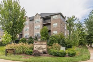 141 SAUNDERSVILLE RD APT 2403, HENDERSONVILLE, TN