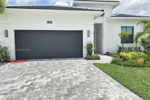 5444 SAINT ARMANDS WAY, WESTLAKE, FL