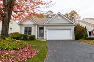 413 MULLIGAN DR # 413, OXFORD, CT