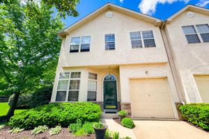 618 MANOR DR, HORSHAM, PA