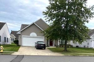 51 COUNTRY LN, COLUMBUS, NJ