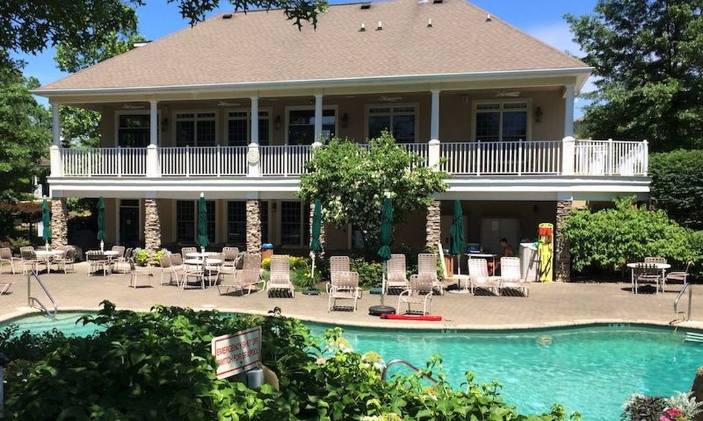 Outdoor Pool & Patio