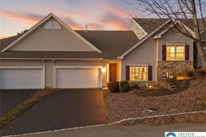 8 KENT LN, PALMER TWP, PA