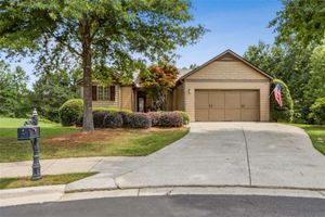 601 LAUREL XING, CANTON, GA