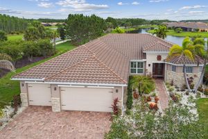 561 TAPATIO LN, KISSIMMEE, FL
