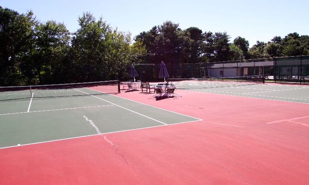 3 Tennis Courts