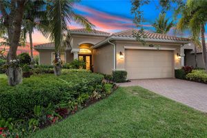 9245 CAMPANILE CIR, NAPLES, FL
