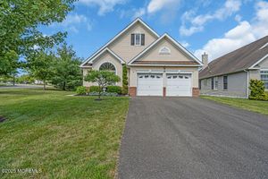 12 BOXWOOD DR, ASBURY PARK, NJ