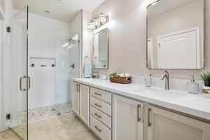 8221 PEAK FOREST WAY, ELK GROVE, CA