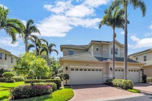 650 VINTAGE RESERVE CIR # 5C, NAPLES, FL
