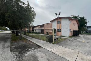 19080 NE 3RD CT APT 312, MIAMI, FL