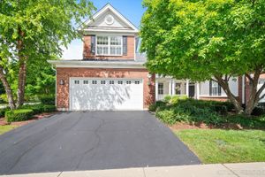 1000 BROADMOOR DR, ELGIN, IL