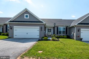 612 CYPRESS DR # 51, HANOVER, PA