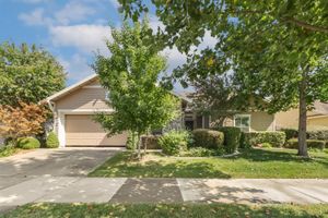 2716 HERITAGE PARK LN, SACRAMENTO, CA